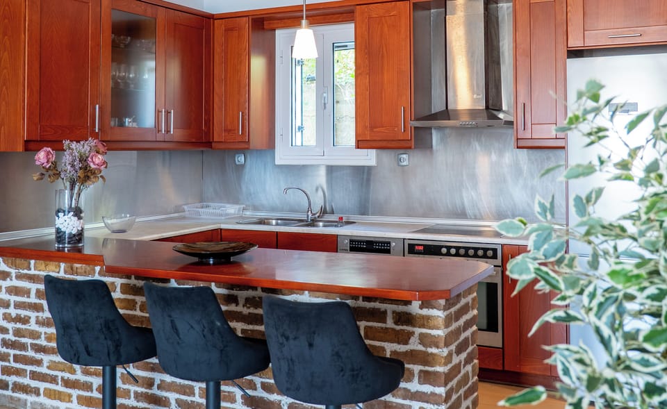 Apartment, 2 Bedrooms, Smoking, Balcony | Interior