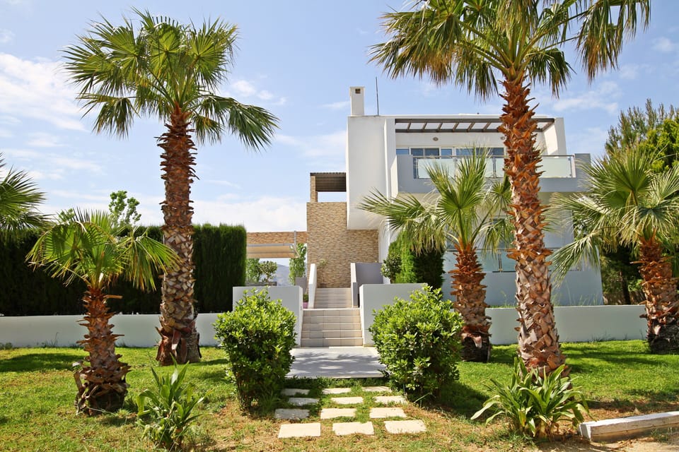 Villa, 5 Bedrooms, Private Pool, Garden View | Property grounds