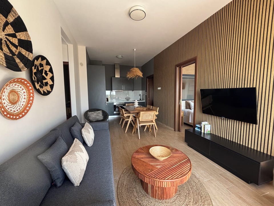 Villa, 3 Bedrooms, Smoking, Private Pool | Living room | TV, books