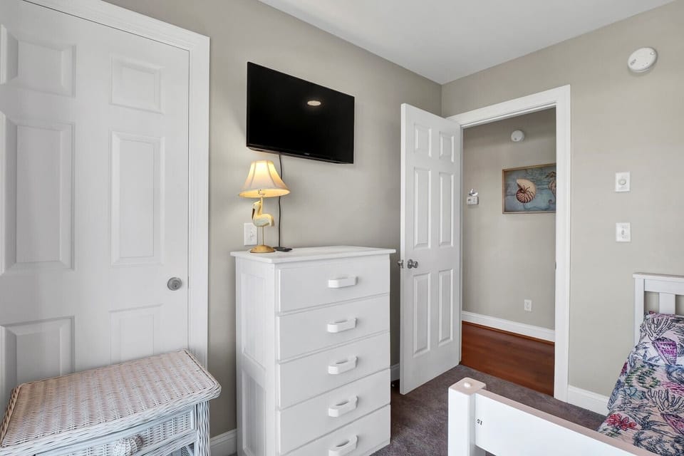 Bunk Bedroom