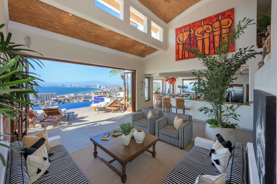 Villa Ventana Great Room