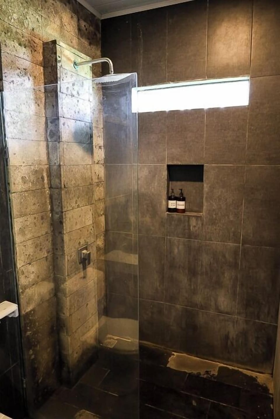 Standard Double Room | Bathroom