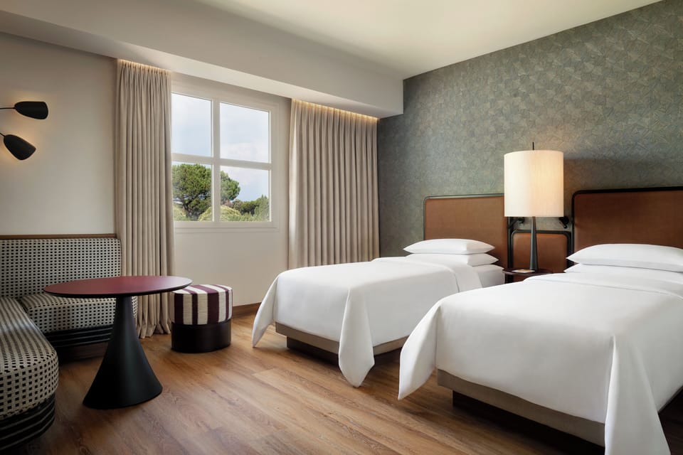 Deluxe Room, 2 Twin Beds | Premium bedding, in-room safe, desk, laptop workspace