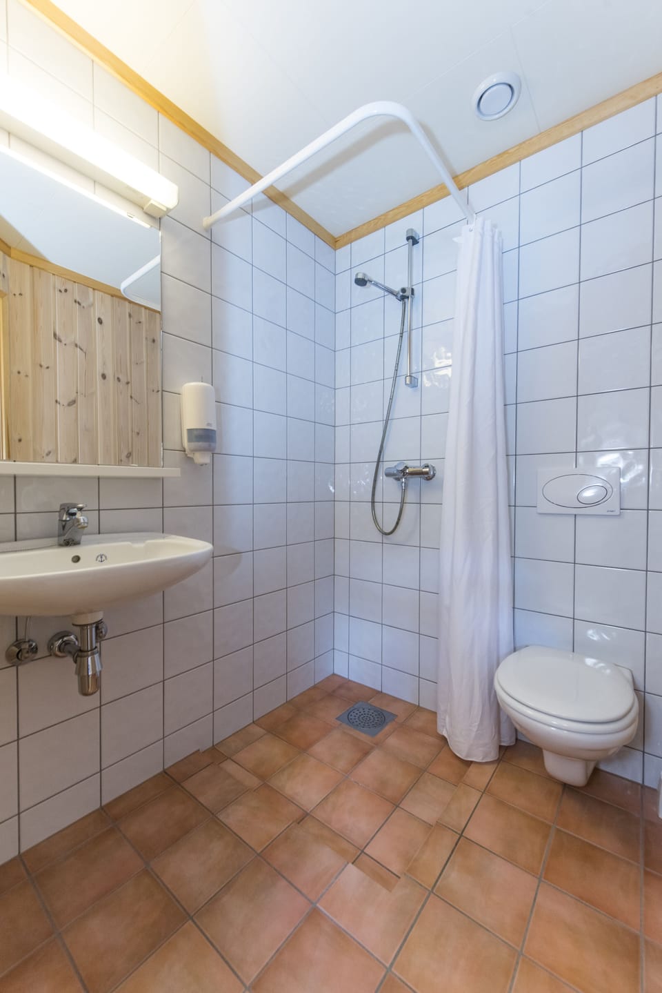 Double Room | Bathroom | Shower, heated floors, towels, soap