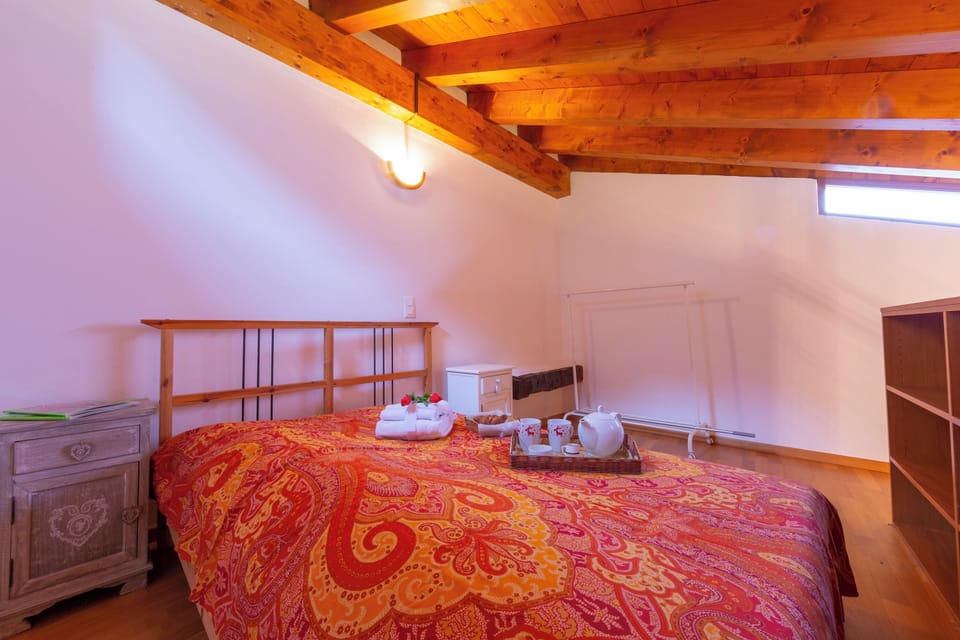 Family Townhome, 2 Bedrooms, 2 Bathrooms, Mountainside (Casa Gialla Lake Lugano Townhouse for) | 2 bedrooms, iron/ironing board, bed sheets