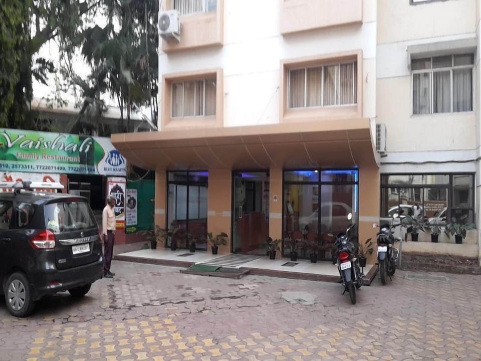 Free self parking