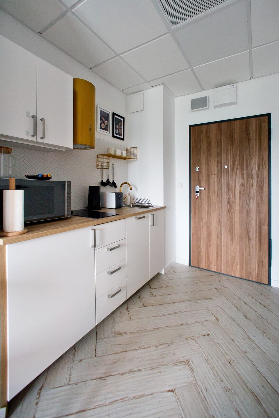 Private kitchenette