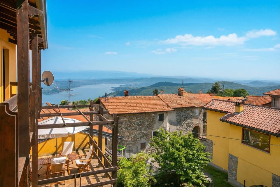 Family Townhome, Multiple Bedrooms, Mountainside (La Casa nel Borgo Lake View) | Terrace/patio