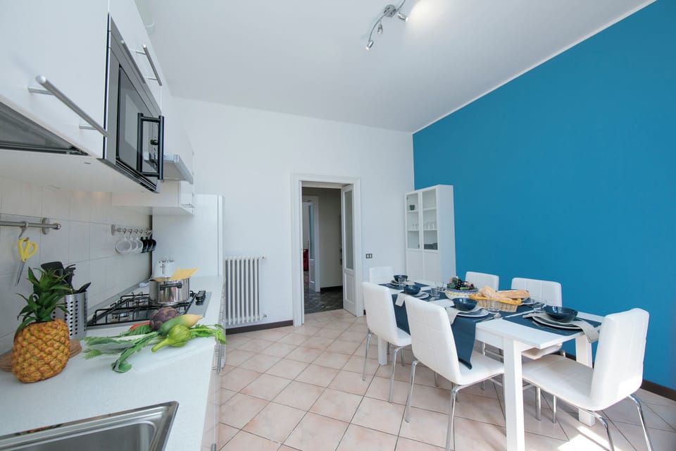 Family Apartment, 2 Bedrooms, Balcony, Lakeside (Residenza Oleandro - Lake View) | Interior