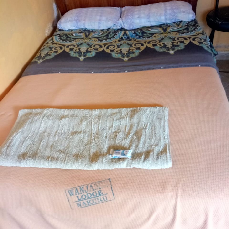 Single Room | Desk, free WiFi, bed sheets