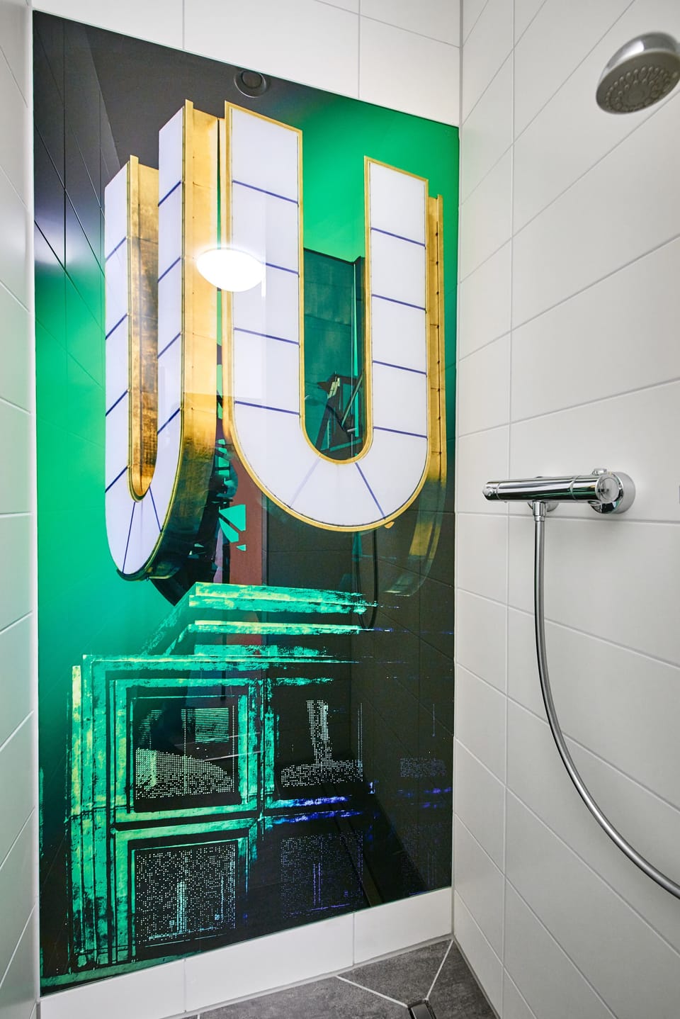 Basic Quadruple Room, Shared Bathroom | Bathroom shower