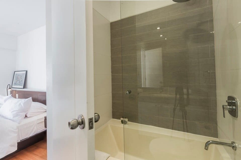 Bathtub
