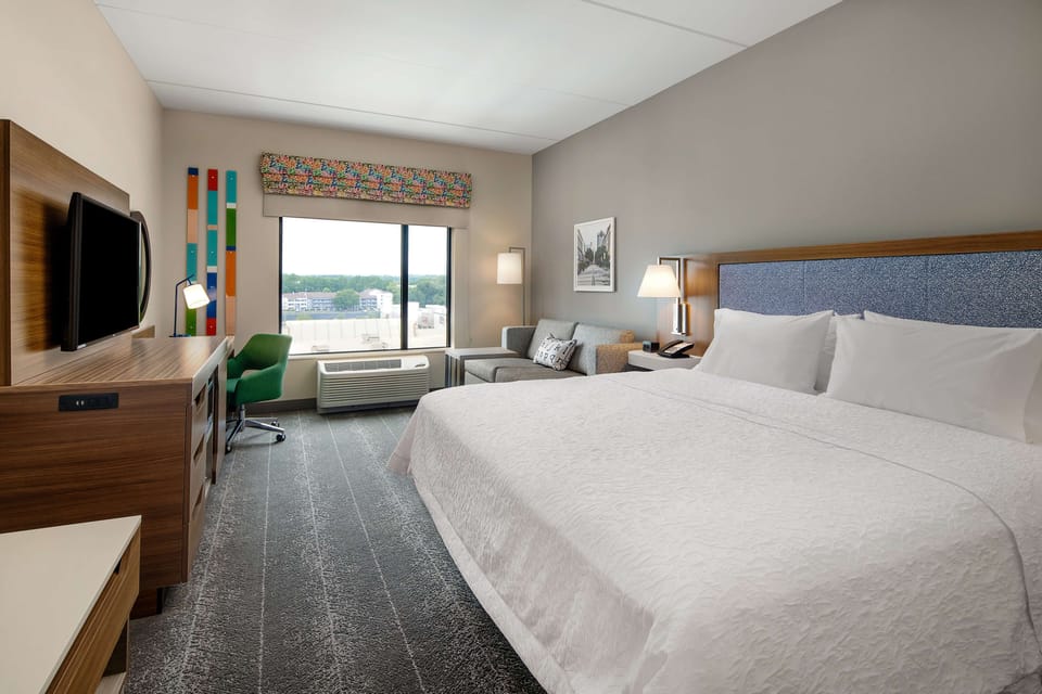 In-room safe, desk, laptop workspace, blackout drapes