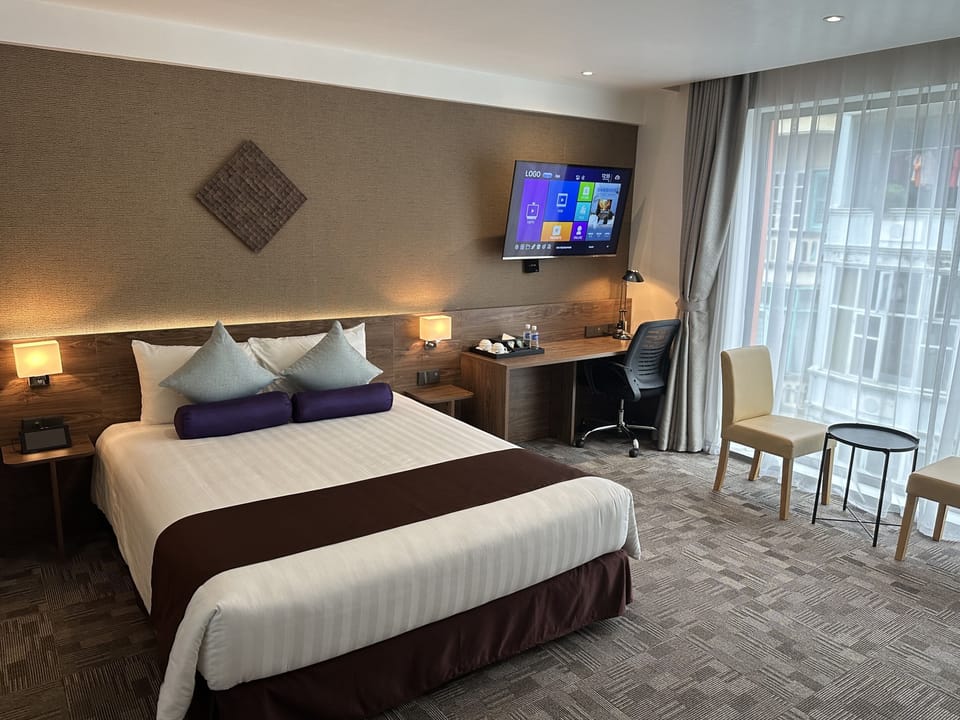 Executive Double Room | Minibar, in-room safe, desk, laptop workspace