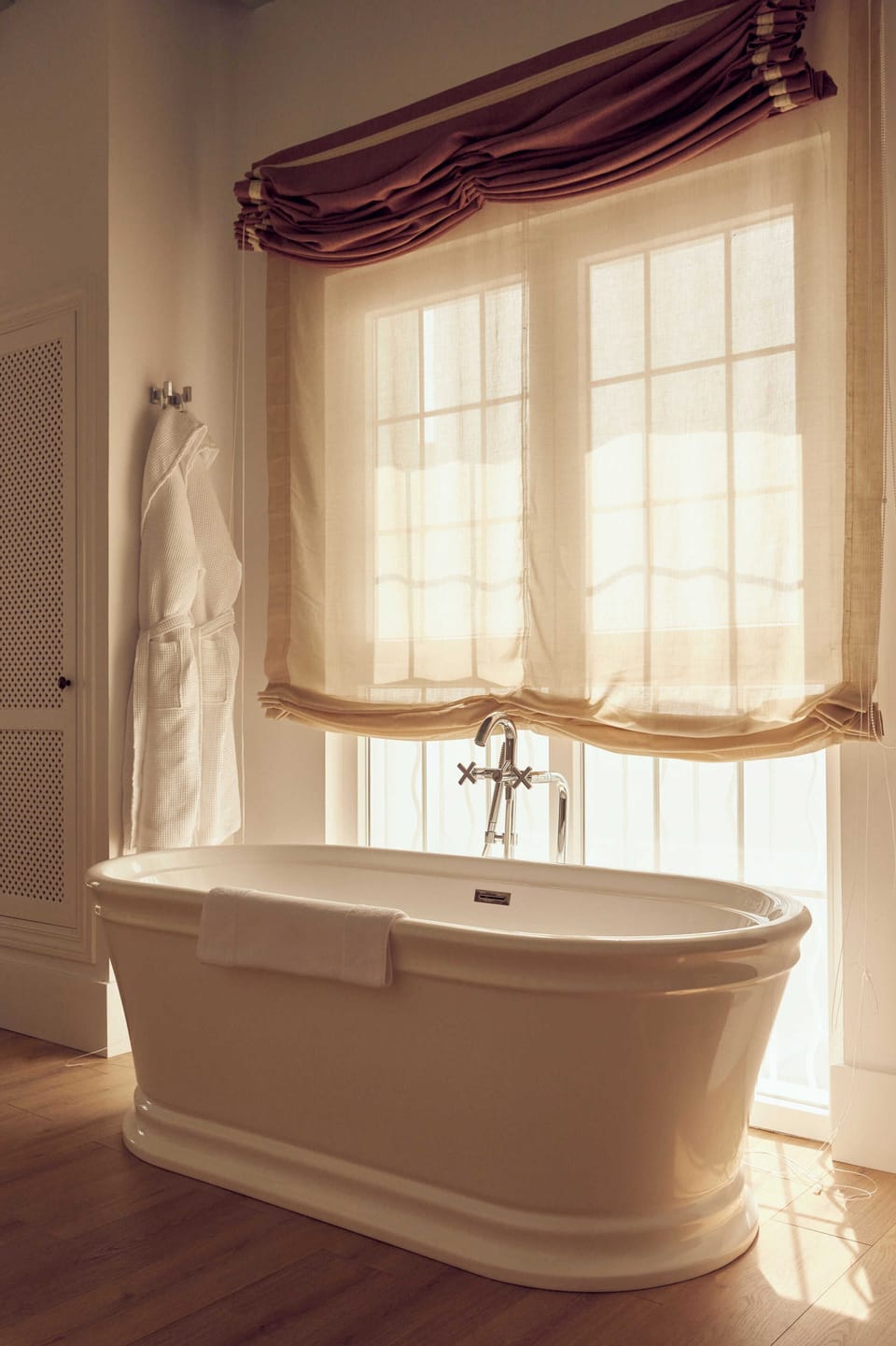 Standard Studio Suite(Cristine Suite) | Bathroom | Separate tub and shower, eco-friendly toiletries, hair dryer, towels