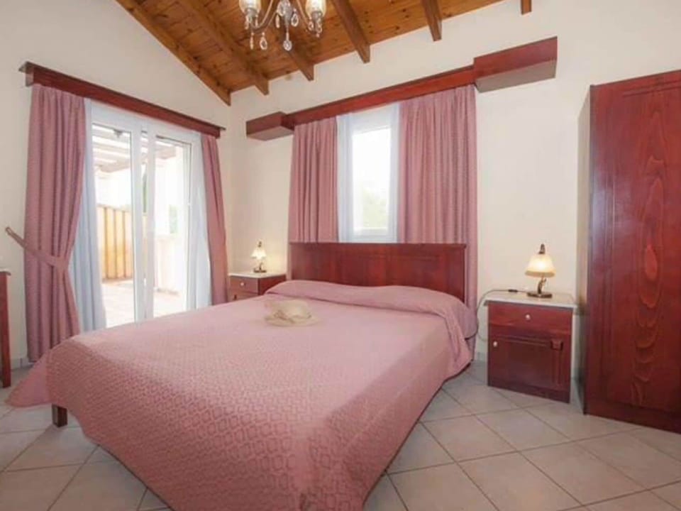 Room, 1 Bedroom, Smoking, Balcony | 1 bedroom