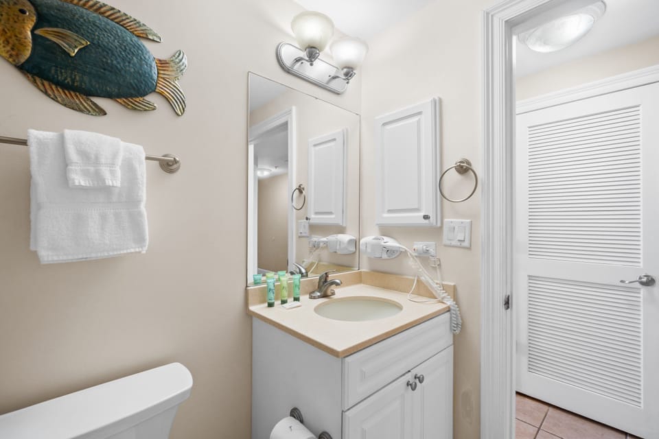 Bathroom with Single Vanity
