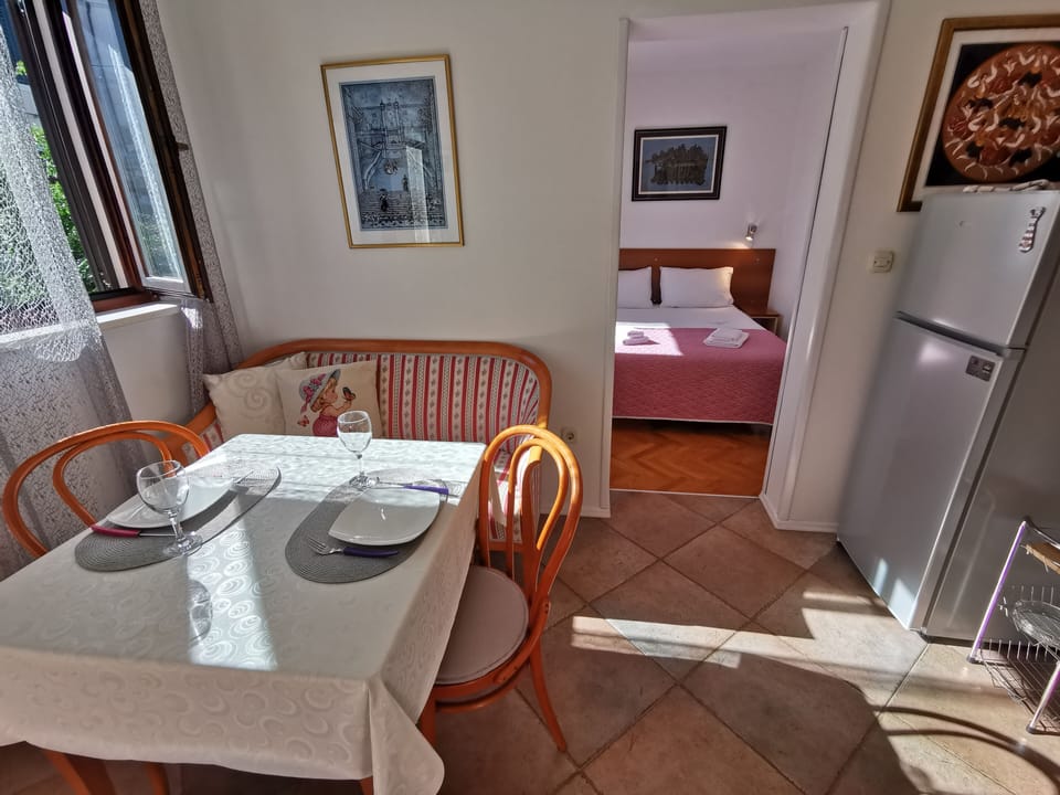 Standard Apartment, 1 Bedroom, Terrace | Living area | TV