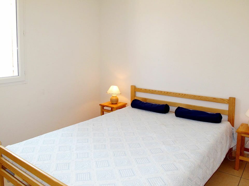 Furniture, Window, Comfort, Stool, Textile, Wood, Building, Interior Design, Floor