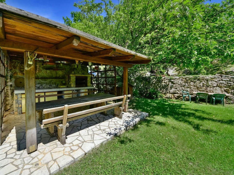 Property, Natural Landscape, Nature Reserve, Grass, Yard, Pavilion, Tree, Landscape, House, Architecture