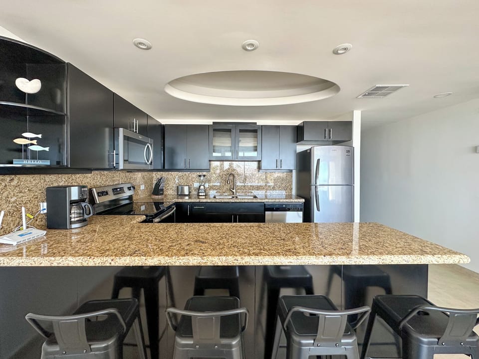 Linda Vista 309 | 2 bedrooms, Egyptian cotton sheets, premium bedding, iron/ironing board