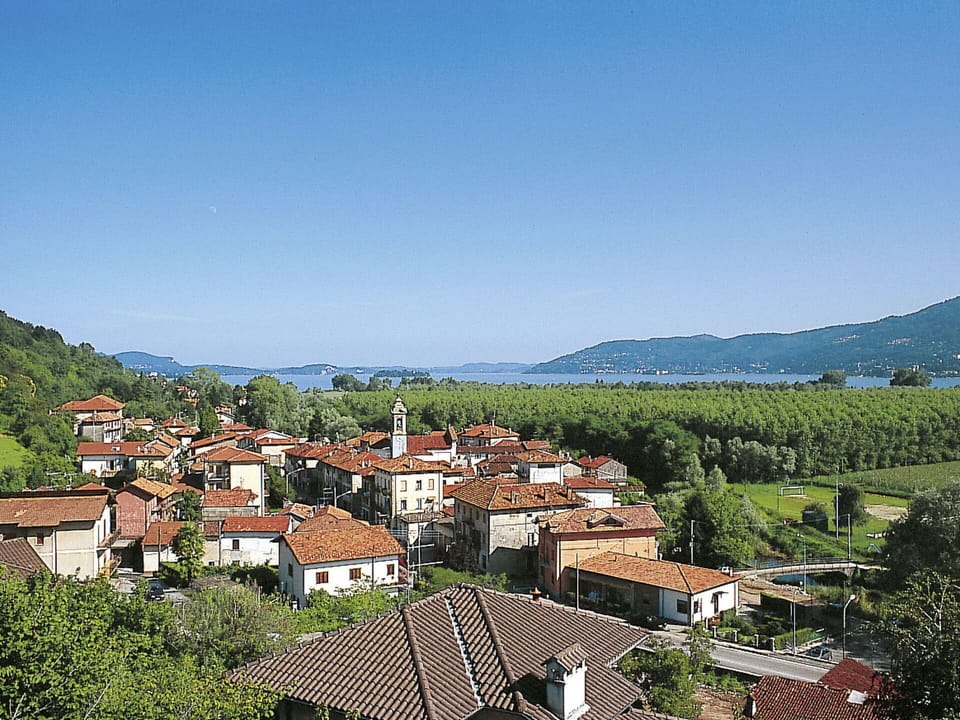 Furniture, Comfort, Wood, Bed, Lighting, Shade, Window, Floor, Flooring