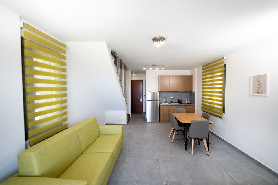 Luxury Suite, Pool Access, Sea View | Private kitchen | Fridge, stovetop, espresso maker, coffee/tea maker