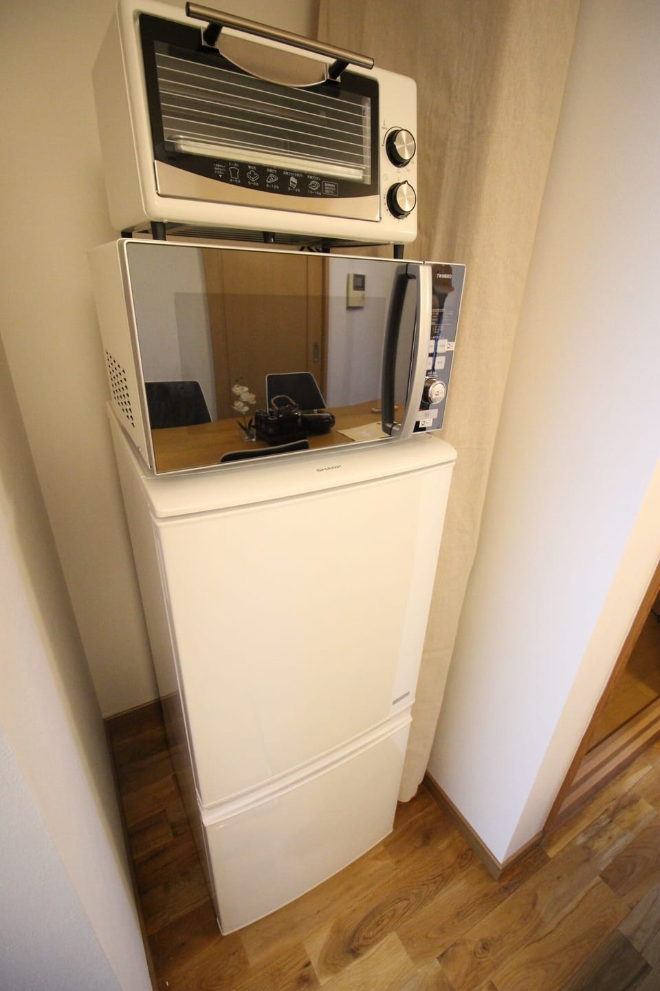 Private Vacation Home | Private kitchenette | Fridge, microwave, stovetop, electric kettle