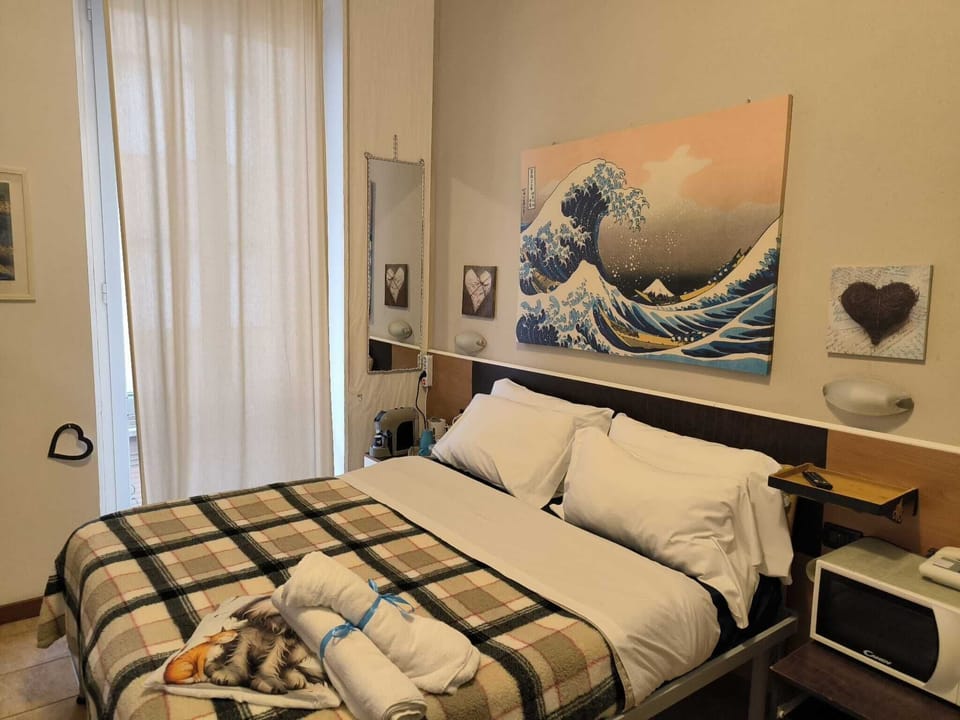 Double Room | Minibar, in-room safe, desk, free WiFi