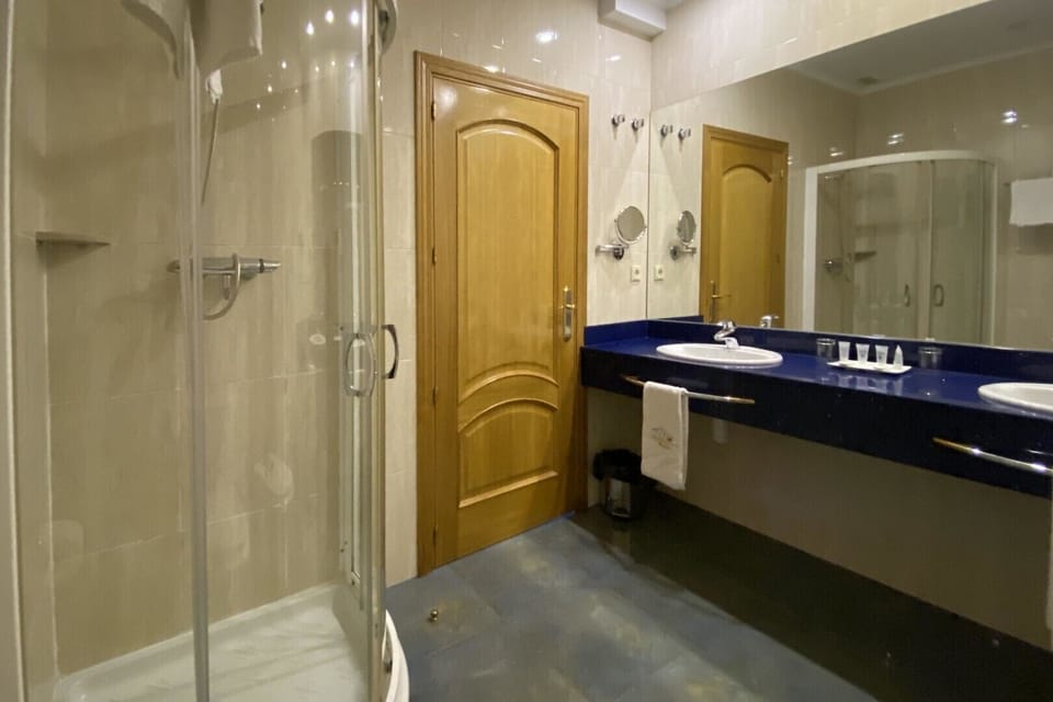 Free toiletries, hair dryer, bidet, towels