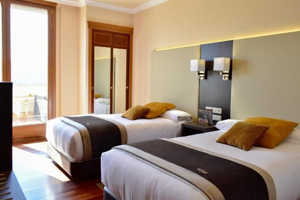 Double Room, Balcony | Down comforters, memory foam beds, minibar, in-room safe