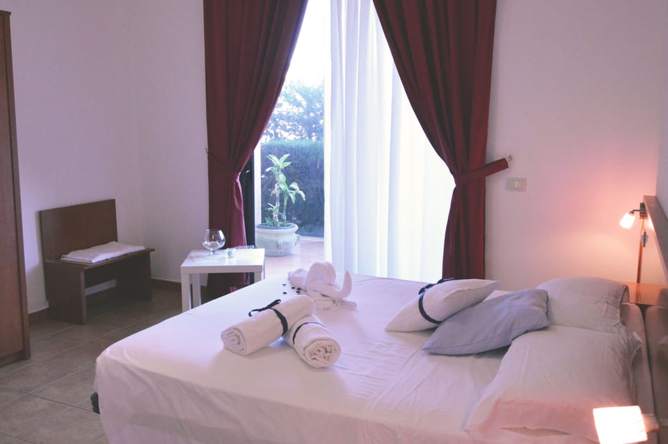 Apartment, 1 Bedroom | In-room safe, individually furnished, blackout drapes, soundproofing
