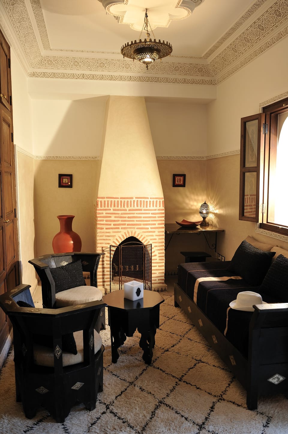 Deluxe Suite | Living area