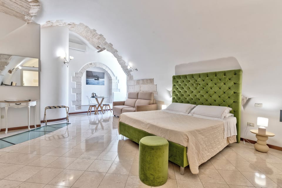 Deluxe Double Room | Free minibar, in-room safe, individually decorated