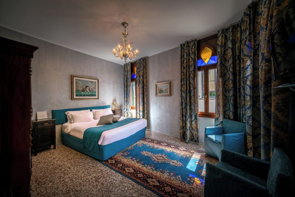 Premier Apartment, Annex Building | Premium bedding, down comforters, minibar, individually decorated