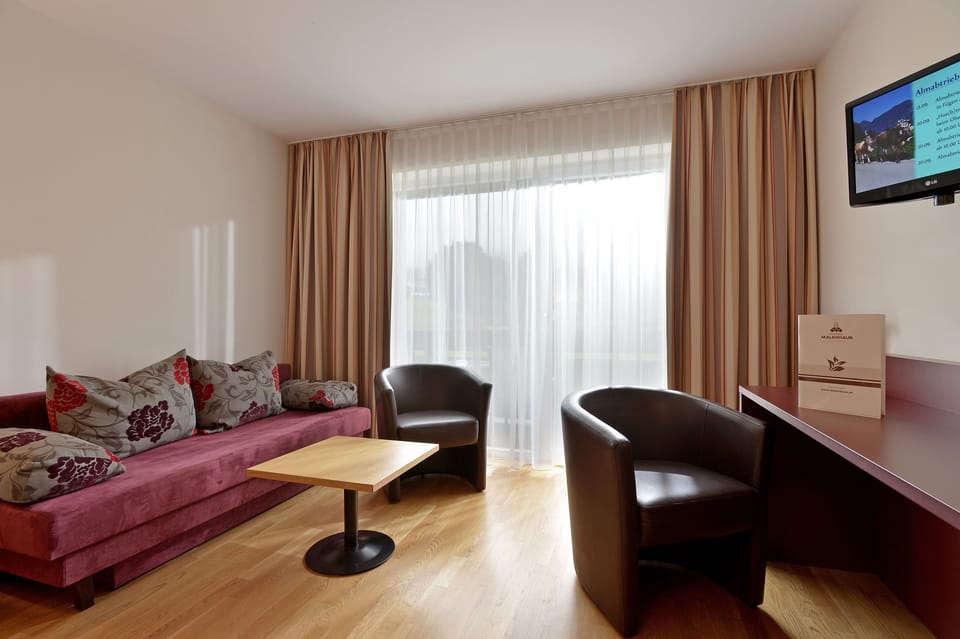 Triple Room, Balcony | In-room safe, cribs/infant beds, free WiFi