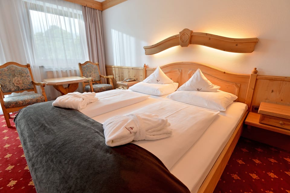 In-room safe, cribs/infant beds, free WiFi