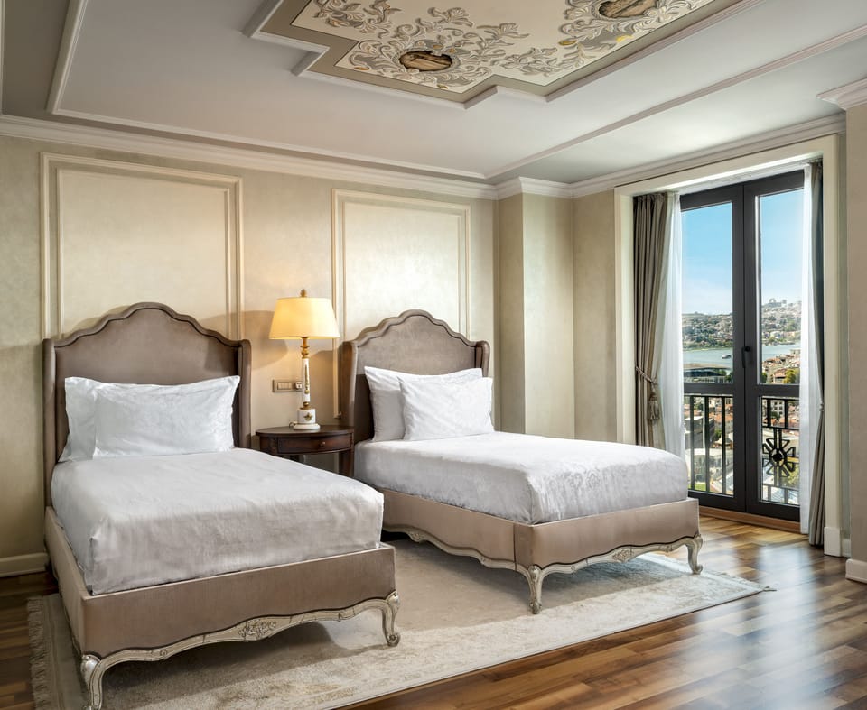 Premium bedding, minibar, in-room safe, desk