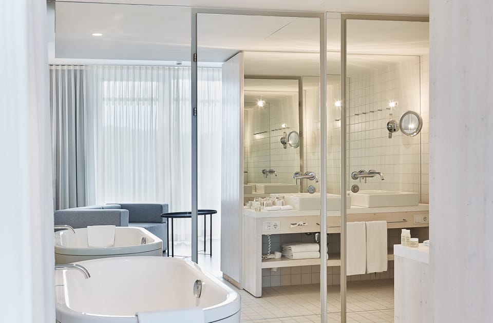 Premium bedding, minibar, in-room safe, desk