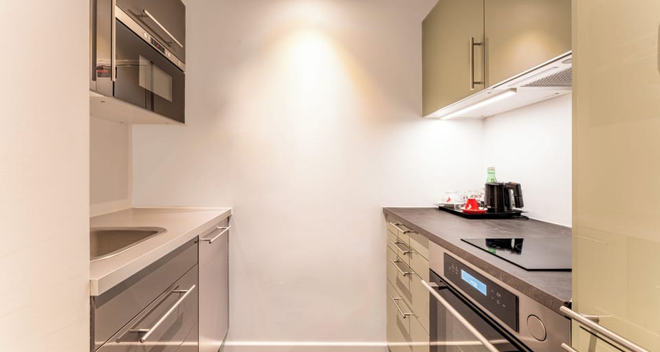 Apartement 2 | Private kitchen | Electric kettle