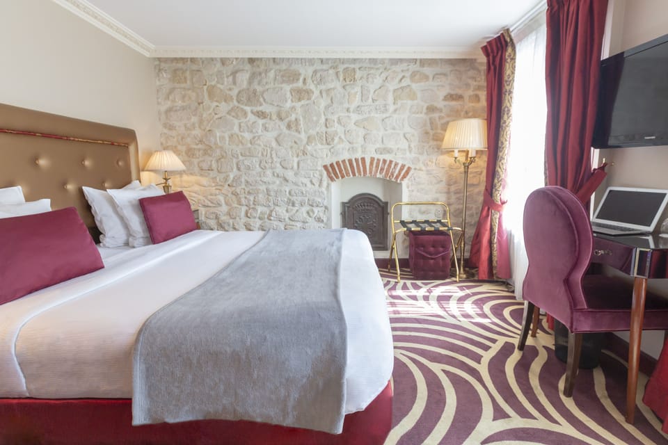 Superior Room | Frette Italian sheets, hypo-allergenic bedding, memory foam beds