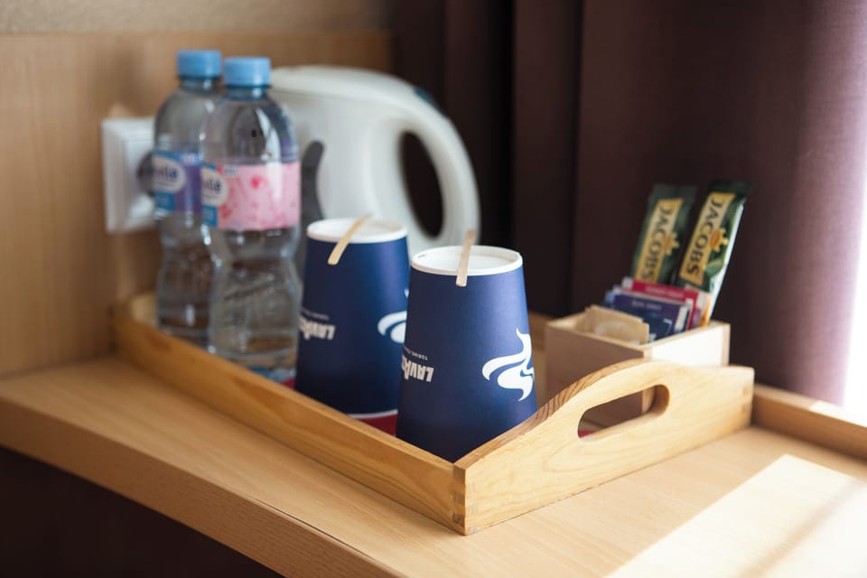 Superior Room, 2 Twin Beds | In-room safe, desk, soundproofing, free cribs/infant beds