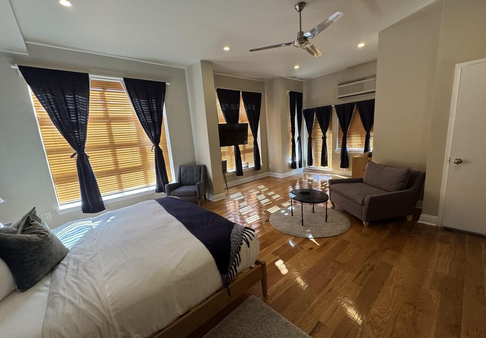 Superior Room, 1 King Bed, Balcony | Premium bedding, down comforters, pillowtop beds, individually decorated