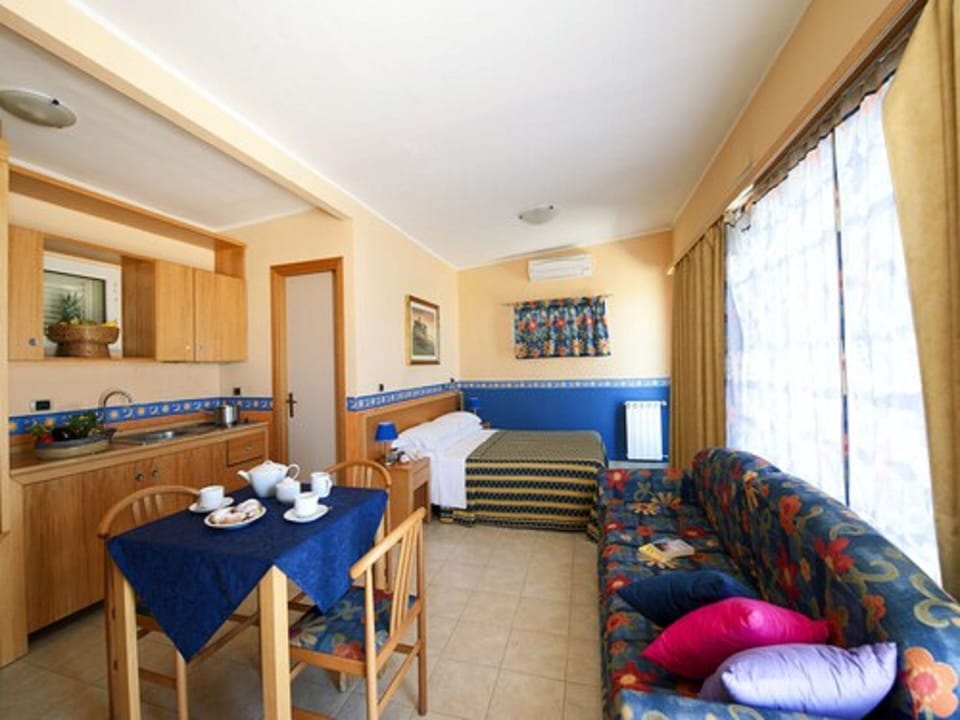 Deluxe Bungalow | Desk, free WiFi, bed sheets