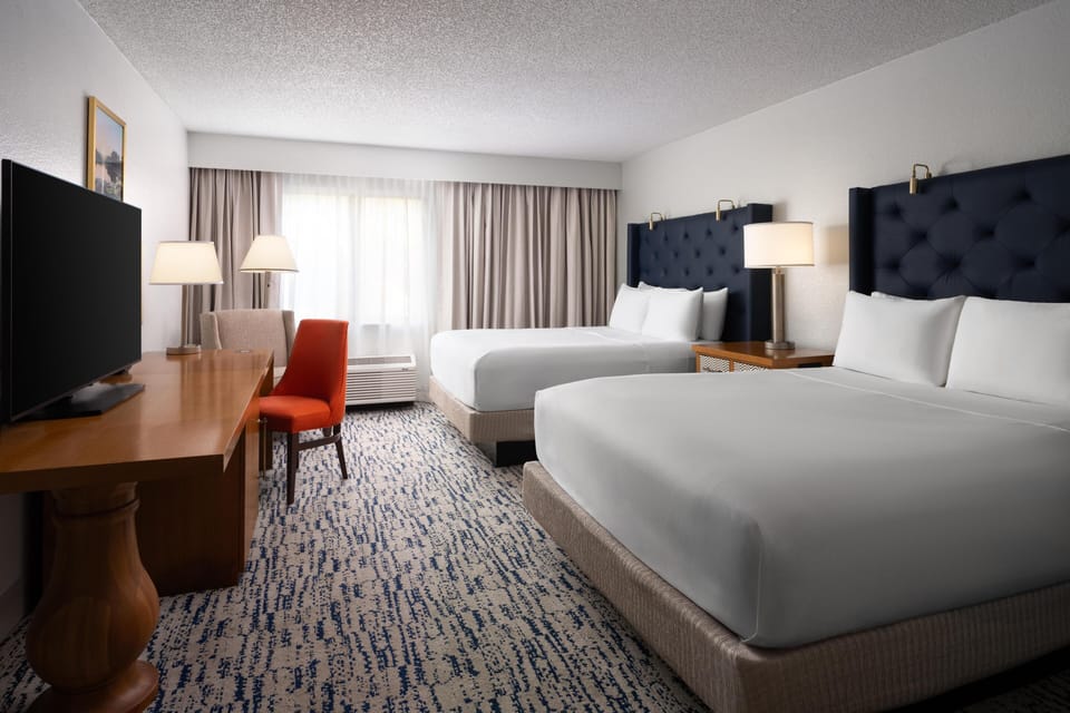 Pillowtop beds, in-room safe, desk, laptop workspace