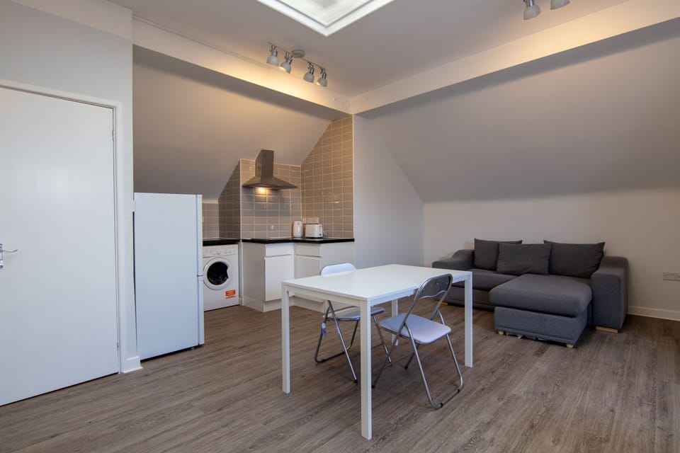 Studio, Ensuite (OL)