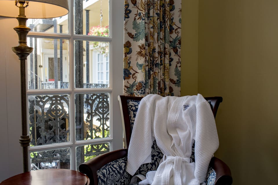 Garden Courtyard Queen | Premium bedding, in-room safe, individually decorated