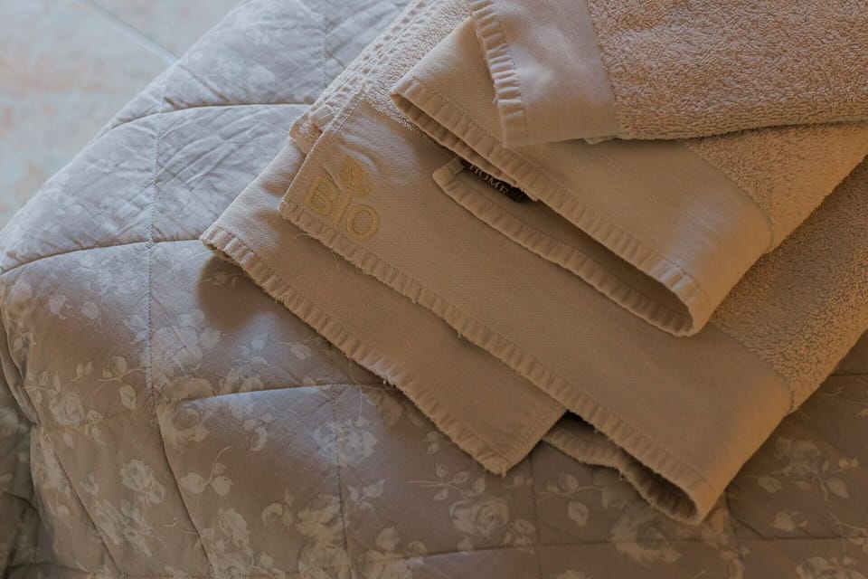 Bed,Bedroom