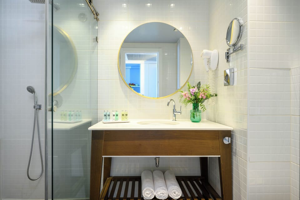 Hair dryer, towels