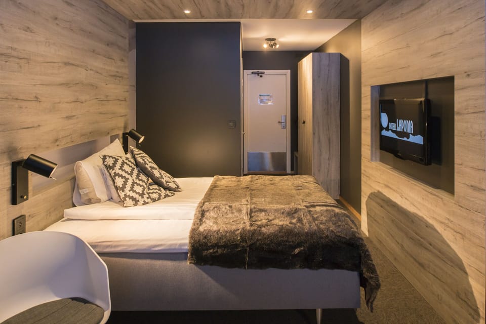 Minibar, in-room safe, iron/ironing board, cribs/infant beds